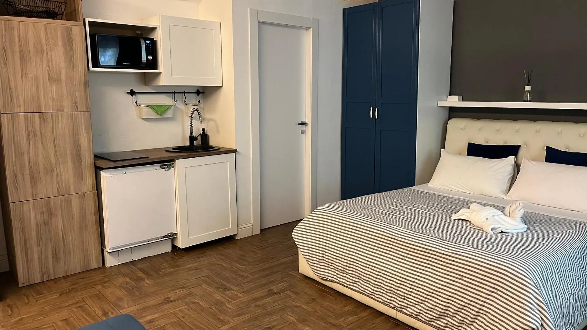 El-Even Suites Parioli Roma 0*,  Italia